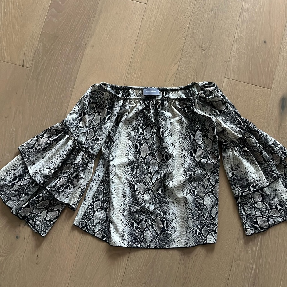 Off the shoulder snake skin print top